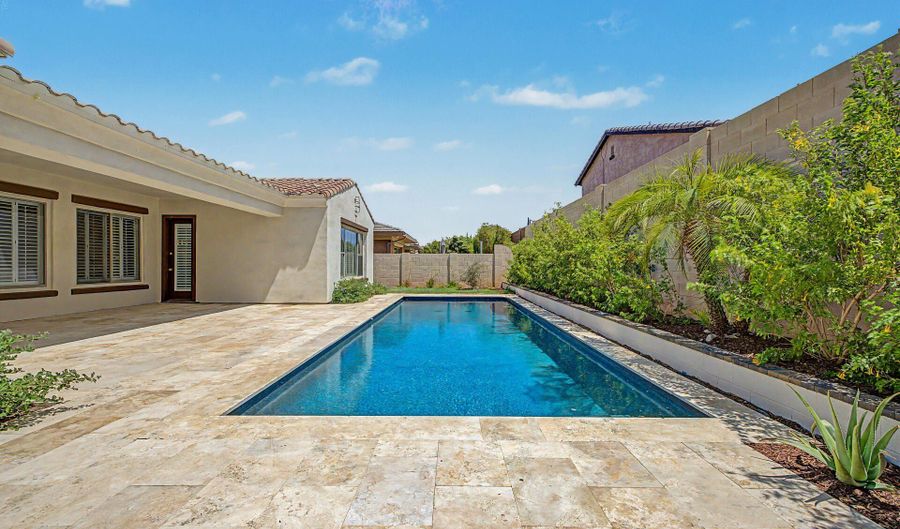 20763 W HOLT Dr, Buckeye, AZ 85396 - 4 Beds, 3 Bath