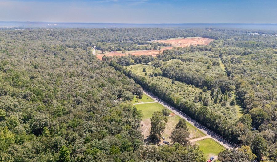 831 Smokey Rd, Alabaster, AL 35007 - 0 Beds, 0 Bath