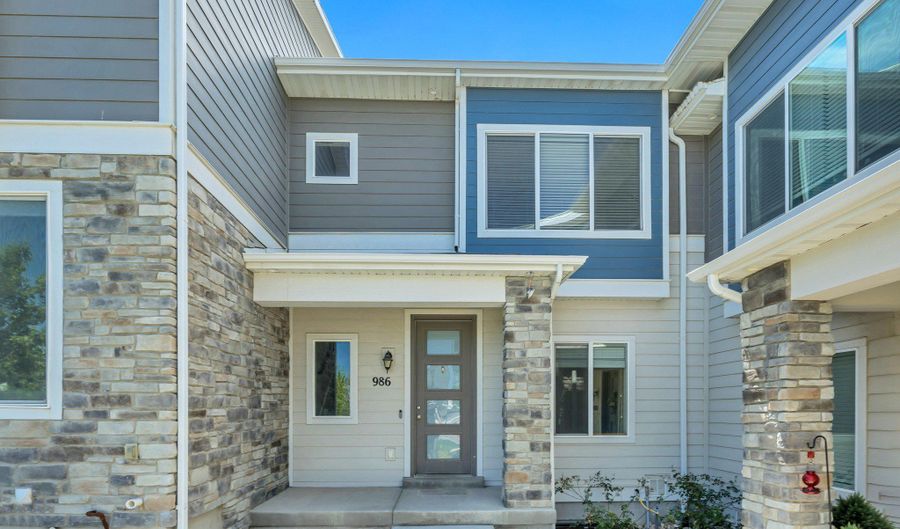 986 W CYAN VALLEY Way S, Bluffdale, UT 84065 - 3 Beds, 2 Bath