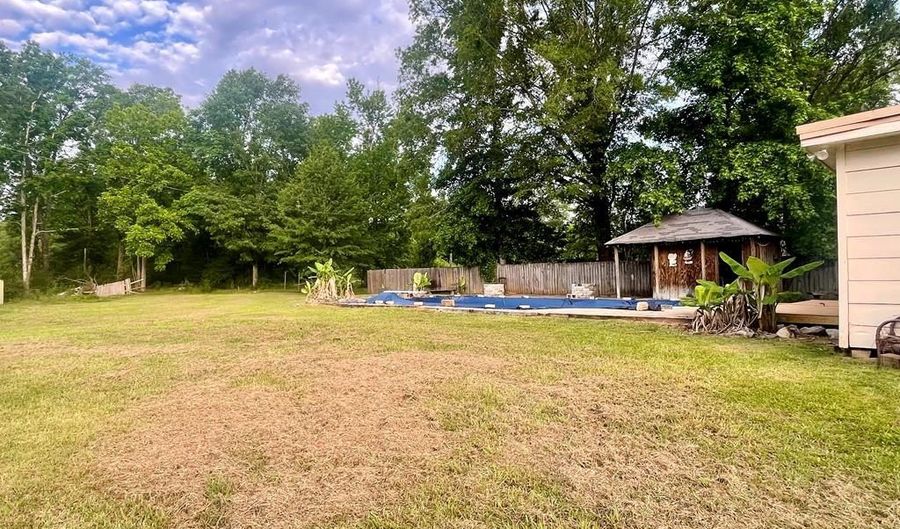 486 MS-583 SE, Brookhaven, MS 39601 - 4 Beds, 1 Bath