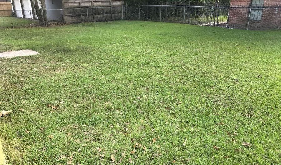 1756 Minnesota St, Baton Rouge, LA 70802 - 3 Beds, 2 Bath