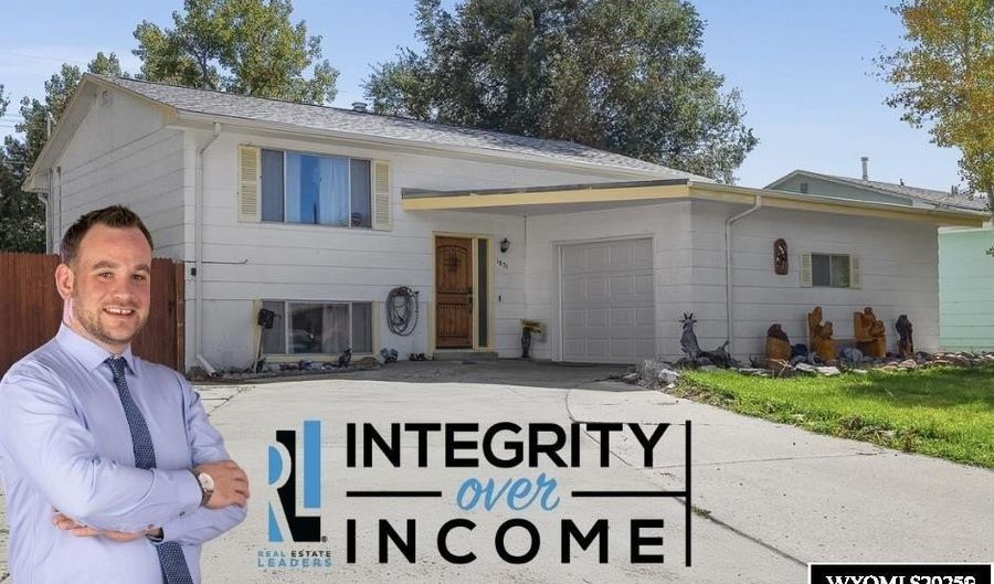 1831 Glendale Ave, Casper, WY 82601 - 4 Beds, 2 Bath