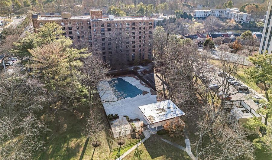 10320 WESTLAKE Dr E409, Bethesda, MD 20817 - 2 Beds, 1 Bath