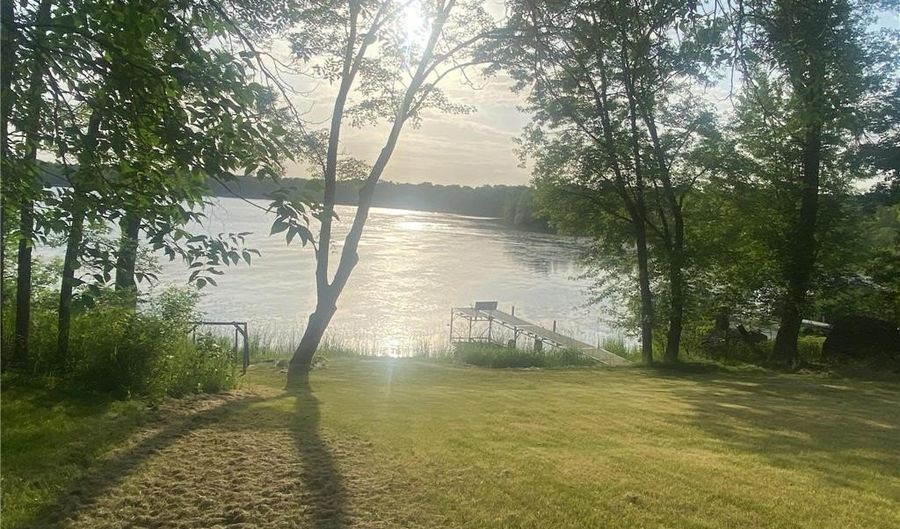 32095 402nd Pl, Aitkin, MN 56431 - 5 Beds, 3 Bath