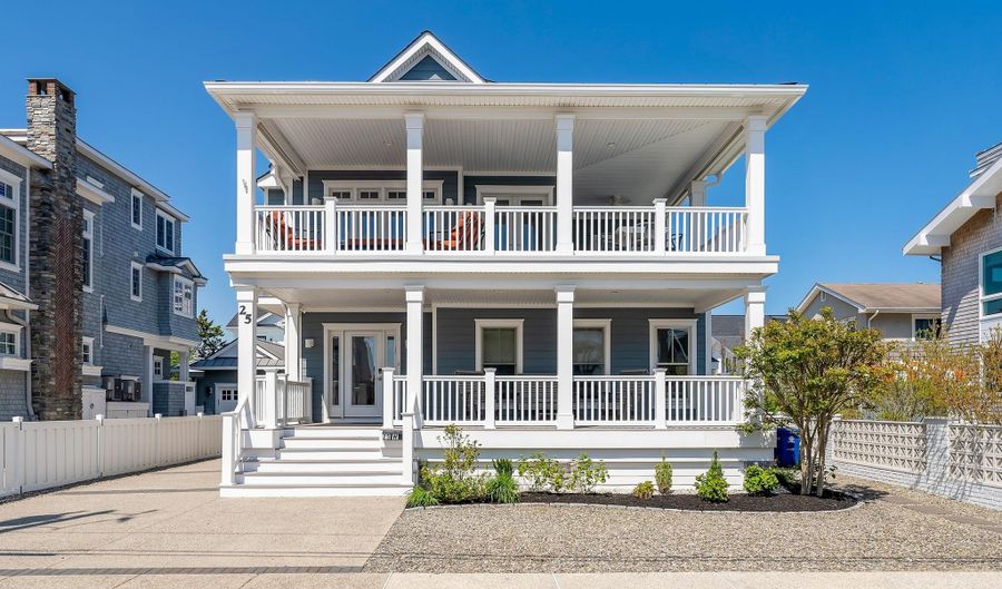 25 W 32nd St, Avalon, NJ 08202 - 6 Beds, 6 Bath