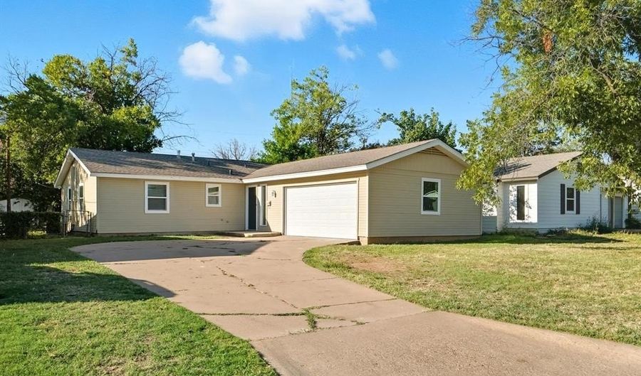 2617 S 40th St, Abilene, TX 79605 - 3 Beds, 2 Bath
