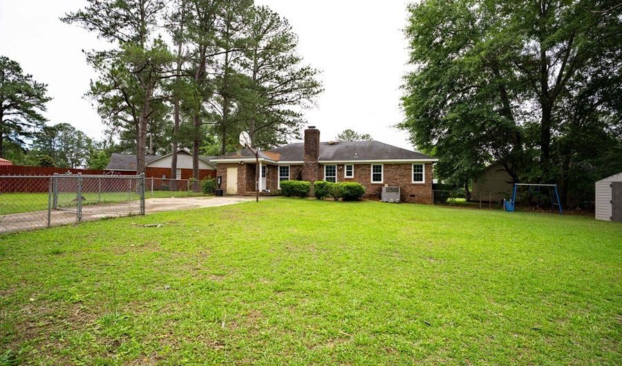1610 Woodfield Ct, Albany, GA 31721 - 3 Beds, 2 Bath
