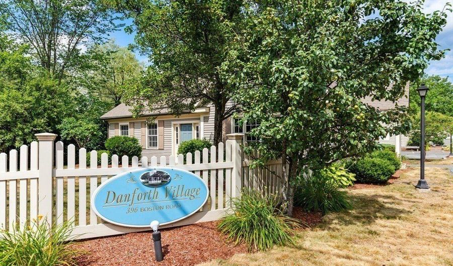 396 Boston 102, Billerica, MA 01821 - 2 Beds, 2 Bath