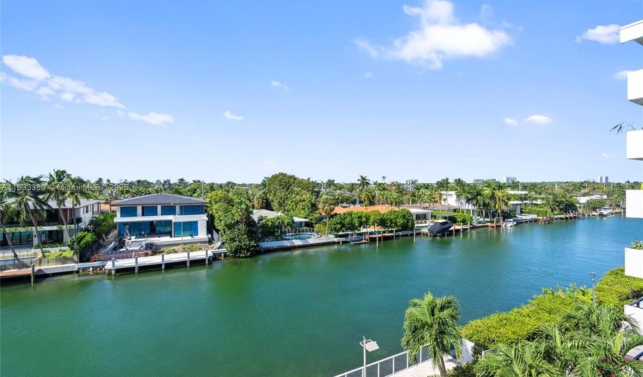9800 W Bay Harbor Dr 512, Bay Harbor Islands, FL 33154 - 1 Beds, 2 Bath