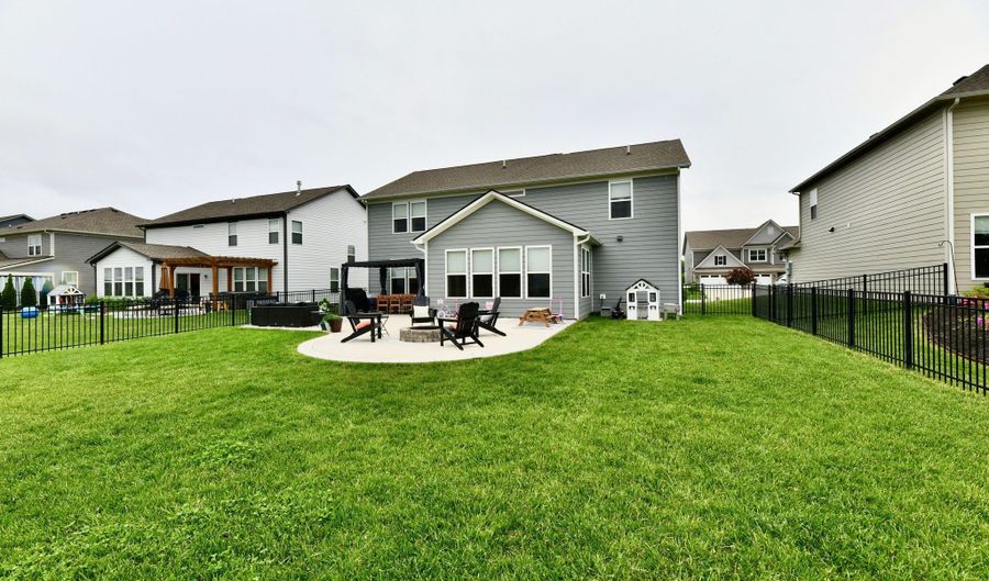 3872 New Battle Ln, Bargersville, IN 46106 - 4 Beds, 3 Bath