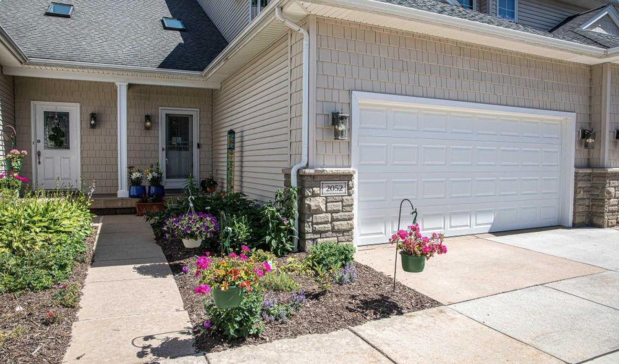 2052 Liberty Hts, Ann Arbor, MI 48103 - 4 Beds, 4 Bath