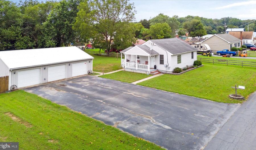 1255 PINE St, Houston, DE 19954 - 2 Beds, 1 Bath