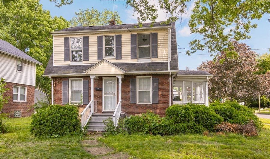 1255 Superior Ave, Akron, OH 44307 - 4 Beds, 2 Bath