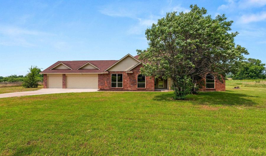 1745 County Road 1570, Alba, TX 75410 - 3 Beds, 3 Bath
