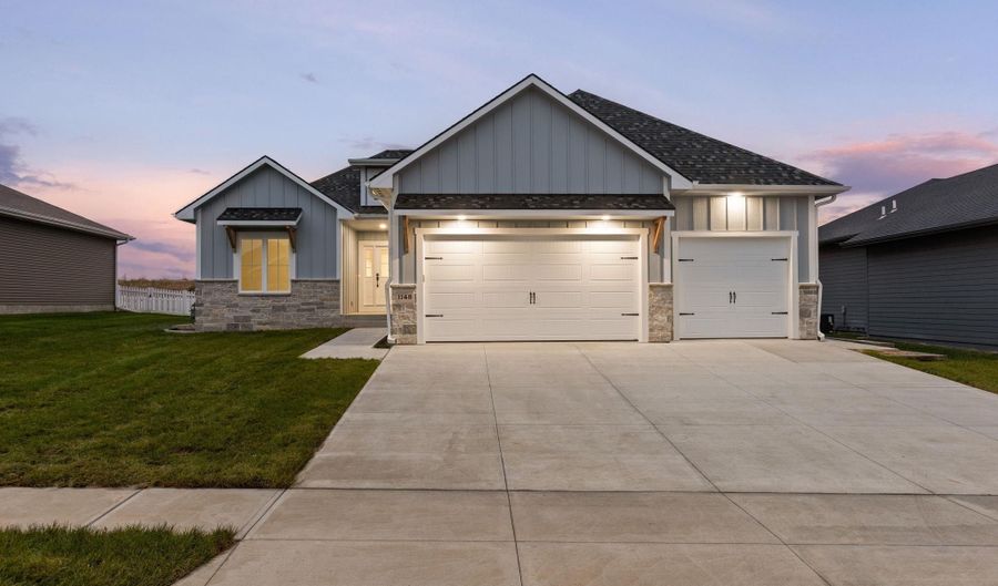 1148 S 8th St, Ashland, NE 68003 - 5 Beds, 3 Bath