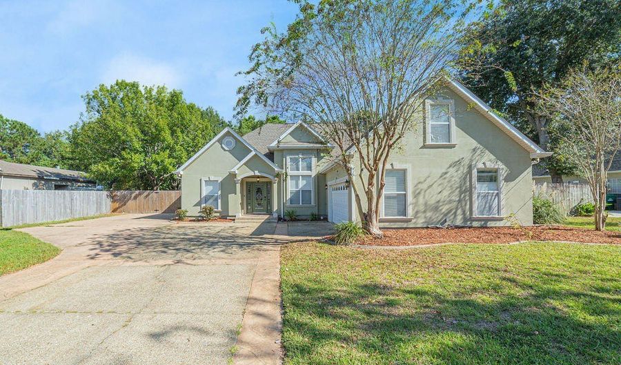 108 Oaks Blvd, Bay St. Louis, MS 39520 - 4 Beds, 2 Bath