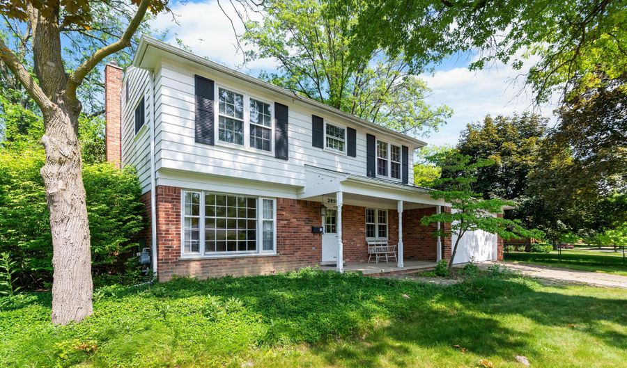 2859 Renfrew St, Ann Arbor, MI 48105 - 4 Beds, 3 Bath