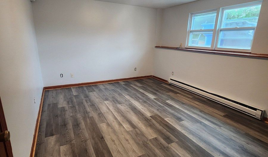 11 Sunrise Ter Basement Studio, Bristol, CT 06010 - 0 Beds, 1 Bath