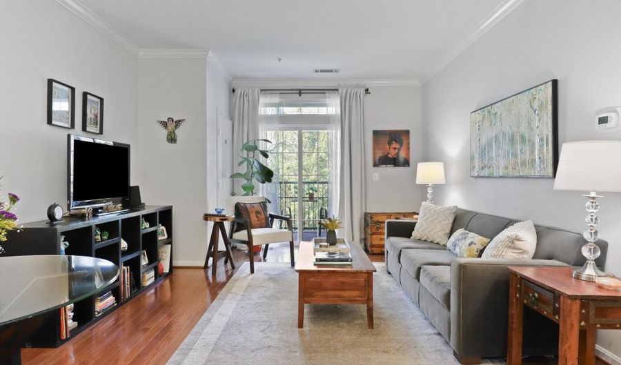 2465 ARMY NAVY Dr 1-203, Arlington, VA 22206 - 1 Beds, 1 Bath