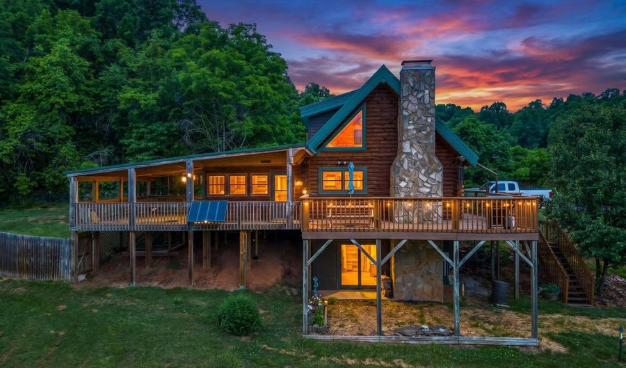 1820 Babbs Mill Rd, Afton, TN 37616 - 2 Beds, 3 Bath