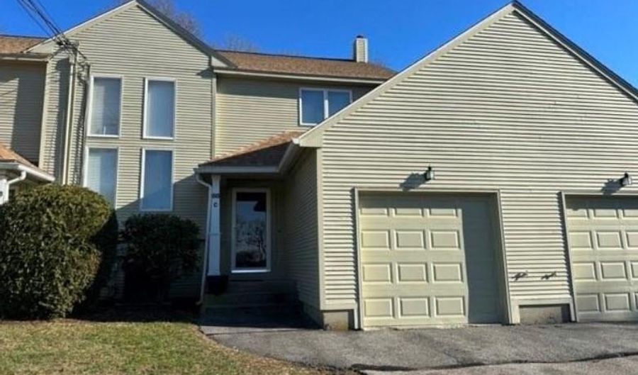 88 Nipmuc Trl C, North Providence, RI 02904 - 2 Beds, 3 Bath