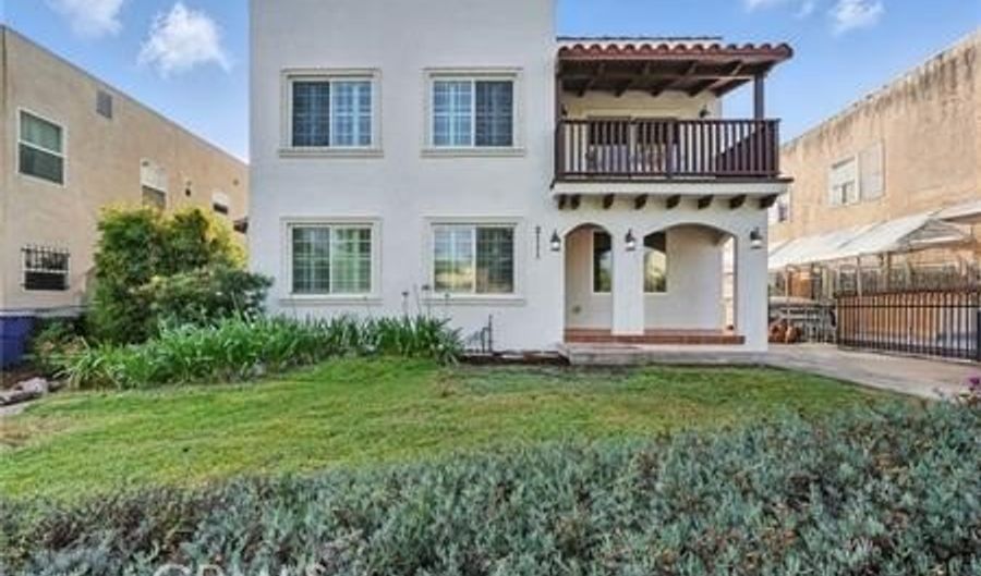 2111 S Bronson Ave, Los Angeles, CA 90018 - 5 Beds, 5 Bath