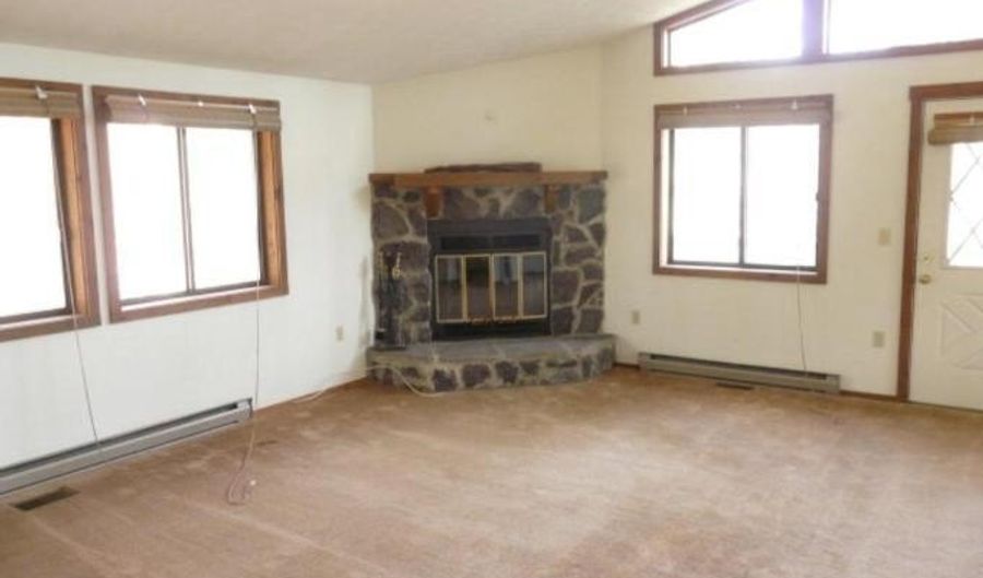 213 MORRIE Dr, Basye, VA 22810 - 3 Beds, 2 Bath