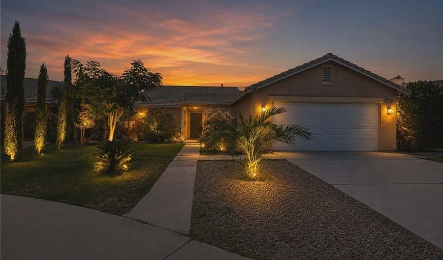15248 Lynch Ct, Adelanto, CA 92301 - 5 Beds, 2 Bath