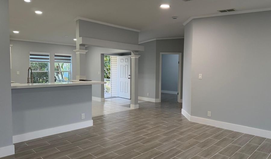 4165 3rd Ct, Atlantis, FL 33462 - 3 Beds, 2 Bath