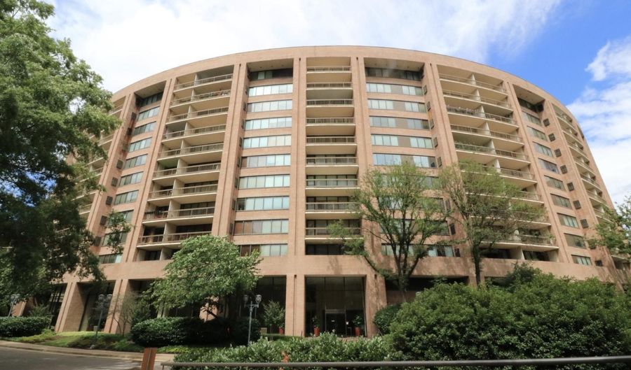1805 CRYSTAL Dr 204S, Arlington, VA 22202 - 1 Beds, 1 Bath