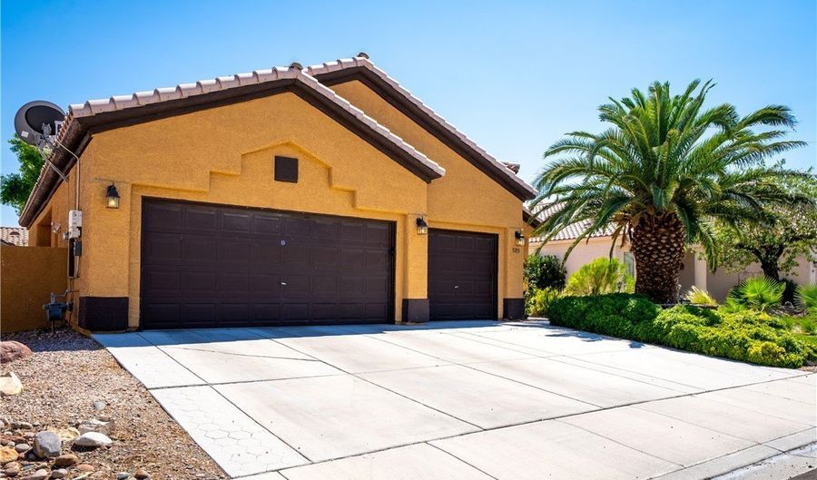 5213 Red Glory Dr, Las Vegas, NV 89130 - 3 Beds, 2 Bath