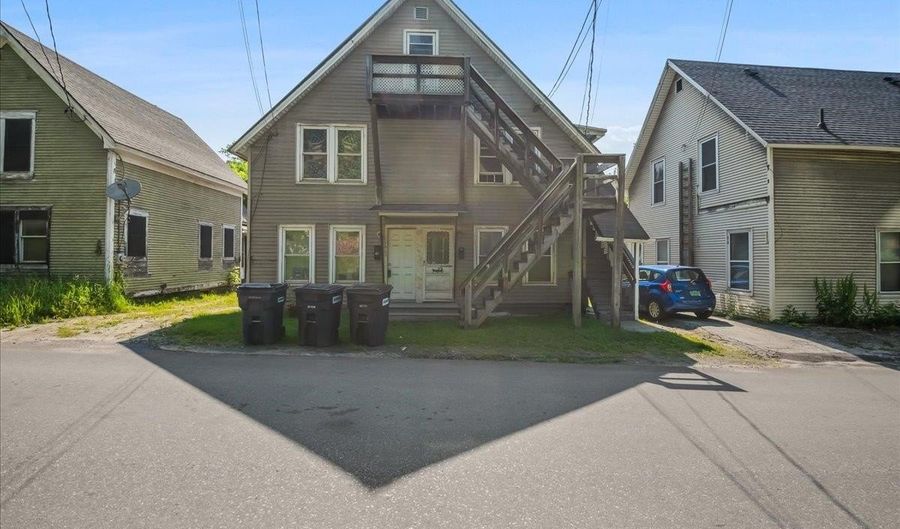 7 Farwell St, Barre, VT 05641 - 6 Beds, 3 Bath