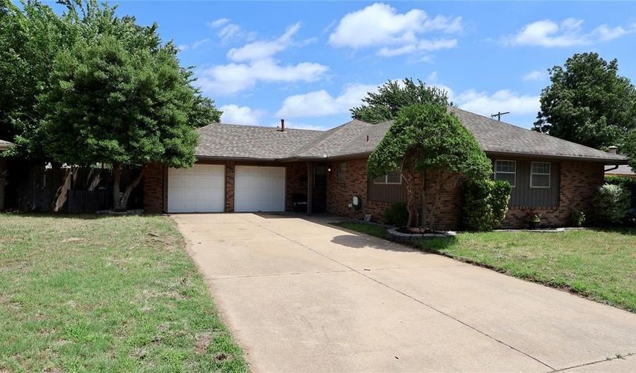 7613 NW 28th St, Bethany, OK 73008 - 3 Beds, 2 Bath