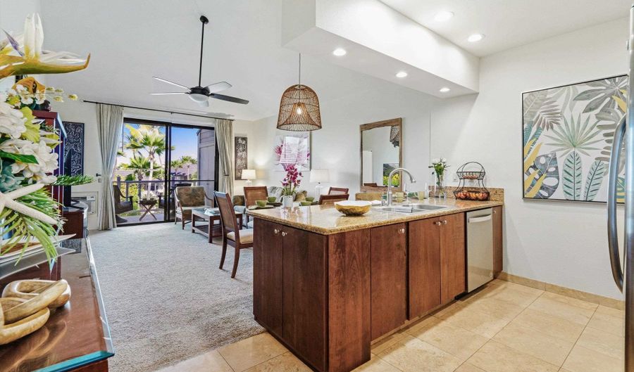 155 WAILEA IKE Pl 40, Kihei, HI 96753 - 2 Beds, 2 Bath