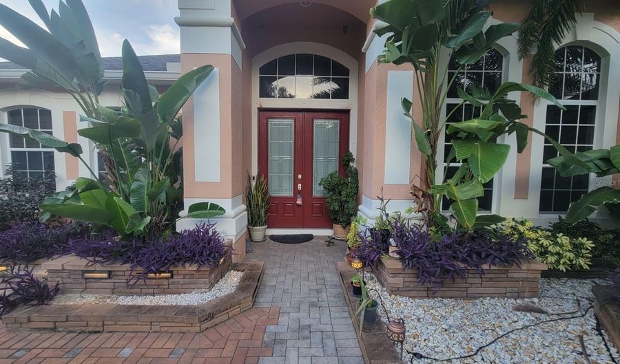 2461 WOODBARK St, Apopka, FL 32712 - 4 Beds, 4 Bath