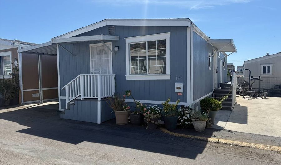 402 63rd St Space 125, San Diego, CA 92114 - 3 Beds, 2 Bath