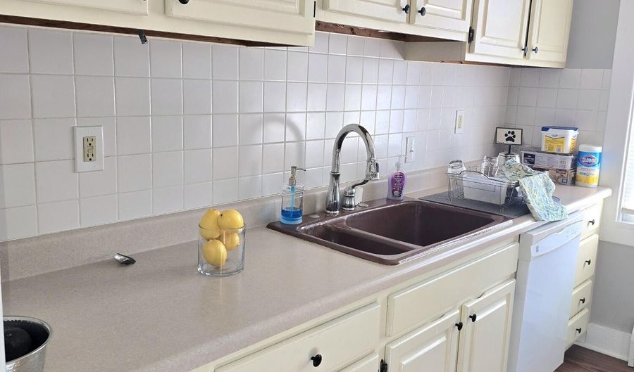 31 Terrace Ave 2, Albany, NY 12203 - 2 Beds, 1 Bath