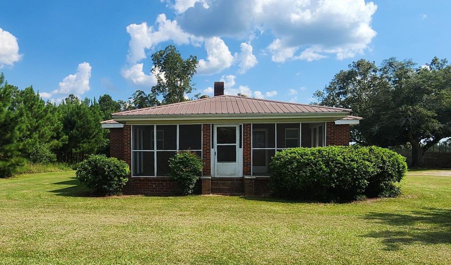 8747 Williams Bridge Rd, Avera, GA 30803 - 2 Beds, 1 Bath