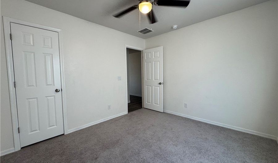 1624 Paige Dr, Bullhead City, AZ 86442 - 4 Beds, 2 Bath