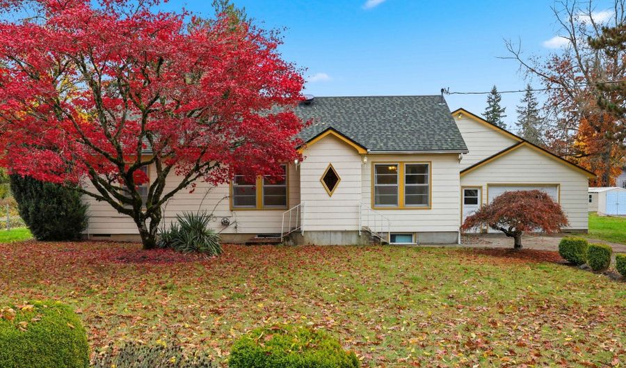 11040 SE MCCREARY Ln, Boring, OR 97009 - 3 Beds, 2 Bath