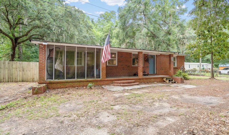 8 Billy Hill Rd, Beaufort, SC 29906 - 3 Beds, 2 Bath