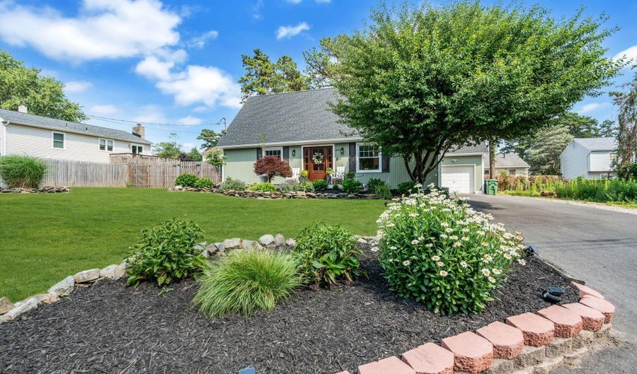 1309 Seaman Ave, Beachwood, NJ 08722 - 3 Beds, 2 Bath