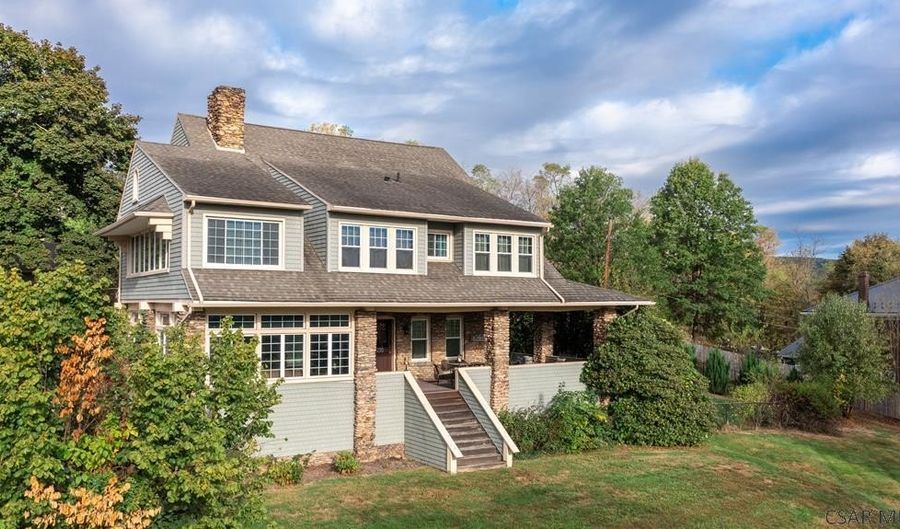 3230 Chestnut Ave, Altoona, PA 16601 - 4 Beds, 3 Bath