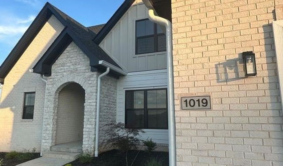 1019 Paddlers Way, Alvaton, KY 42122 - 4 Beds, 4 Bath