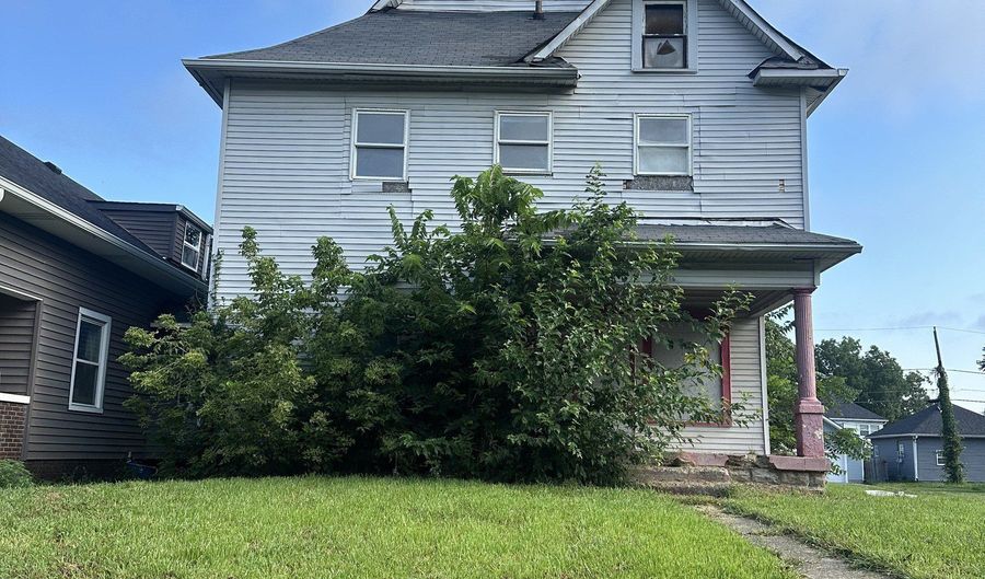 1014 W 33rd St, Indianapolis, IN 46208 - 4 Beds, 3 Bath