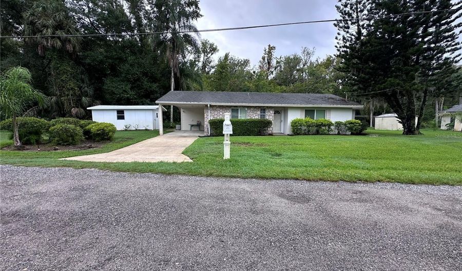 1871 RIVEREDGE Dr, Astor, FL 32102 - 2 Beds, 2 Bath