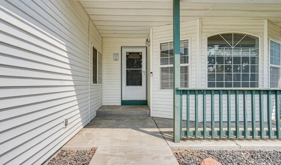 1807 Fairoaks Dr, Caldwell, ID 83605 - 4 Beds, 3 Bath
