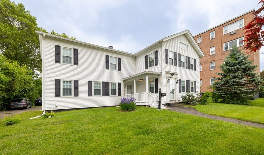 510 South St, Bristol, CT 06010 - 5 Beds, 1 Bath