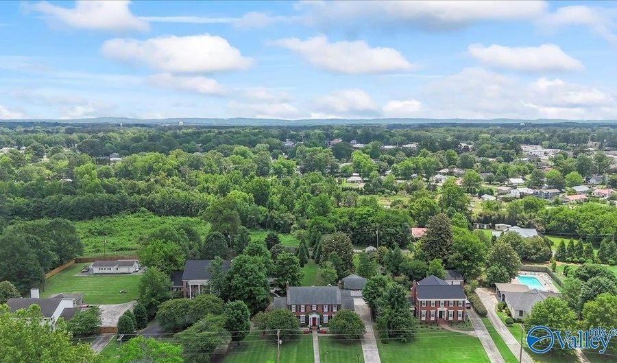 519 E Main St, Albertville, AL 35950 - 4 Beds, 4 Bath