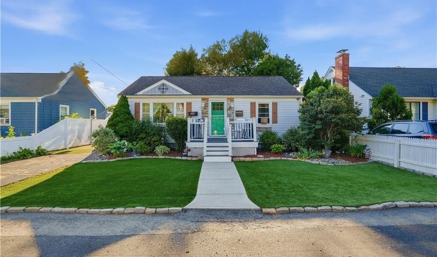 11 Cherry St, North Providence, RI 02911 - 2 Beds, 2 Bath